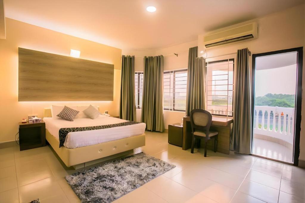 Tropical Daisy Hotel Dhaka Ngoại thất bức ảnh