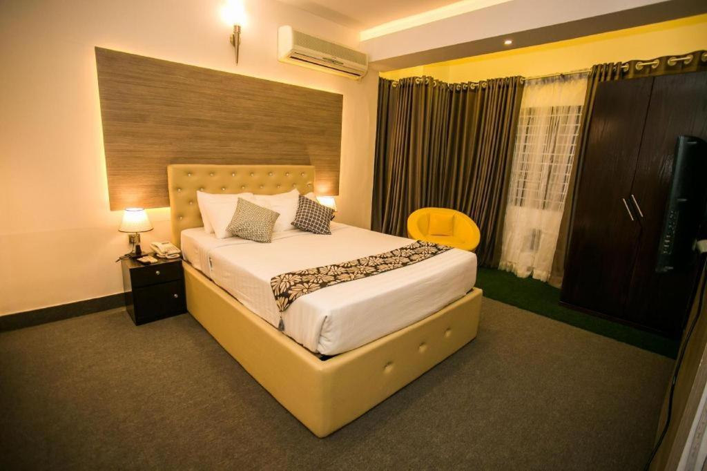 Tropical Daisy Hotel Dhaka Ngoại thất bức ảnh