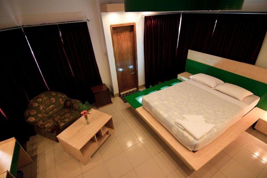 Tropical Daisy Hotel Dhaka Ngoại thất bức ảnh