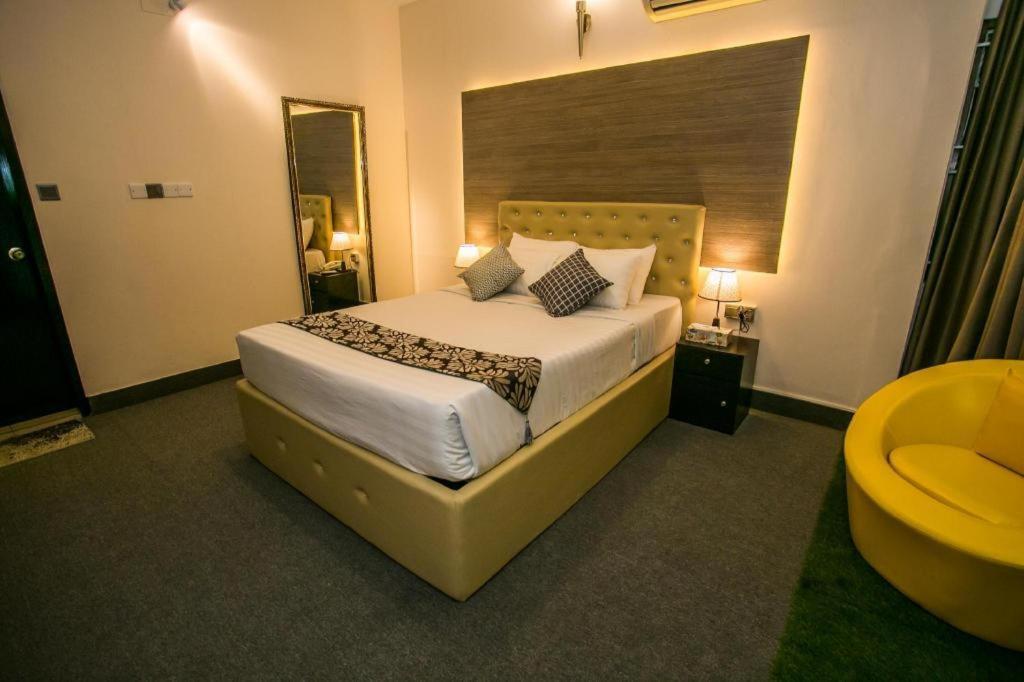 Tropical Daisy Hotel Dhaka Ngoại thất bức ảnh