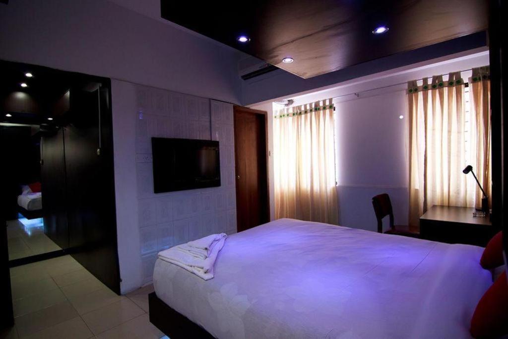 Tropical Daisy Hotel Dhaka Ngoại thất bức ảnh