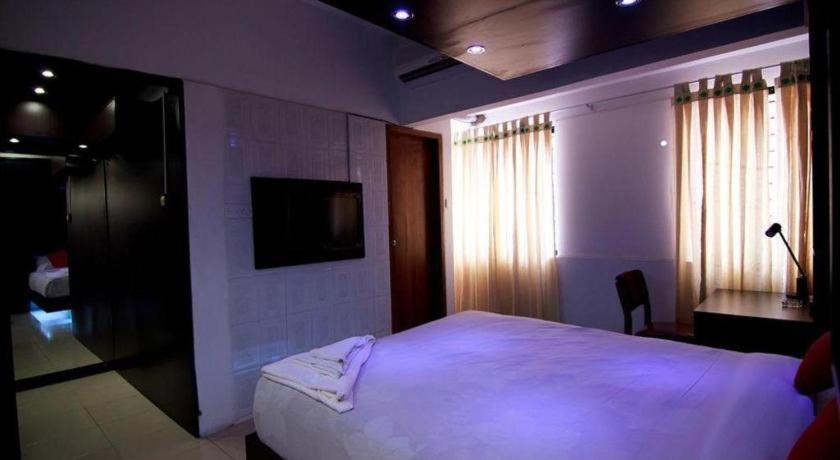 Tropical Daisy Hotel Dhaka Ngoại thất bức ảnh