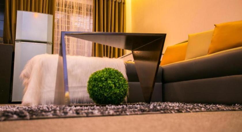 Tropical Daisy Hotel Dhaka Ngoại thất bức ảnh